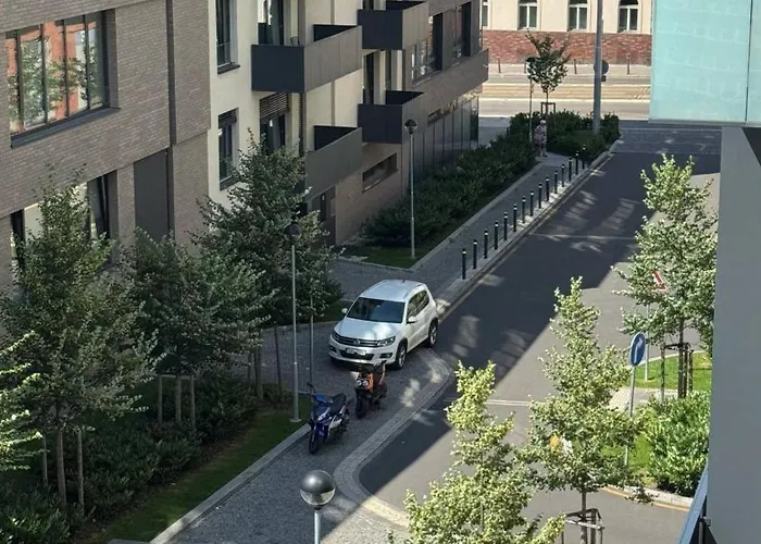 Spacious Urban With Terrace